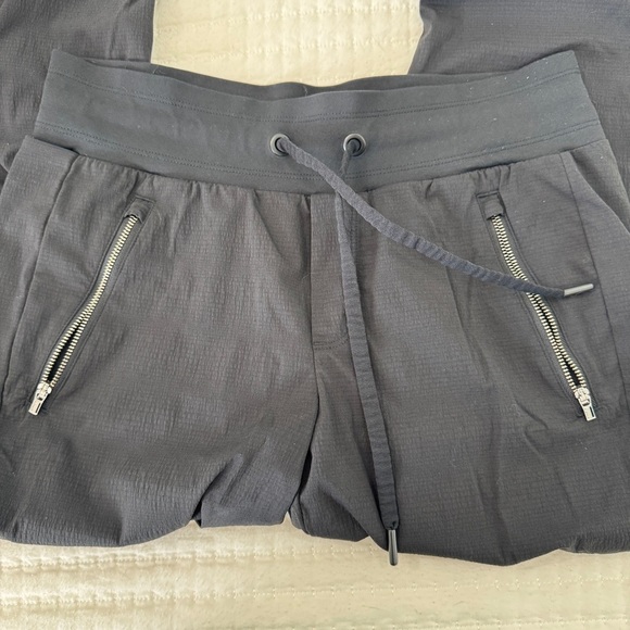 Athleta Trekkie North Jogger Pants Women’s - Picture 13 of 13